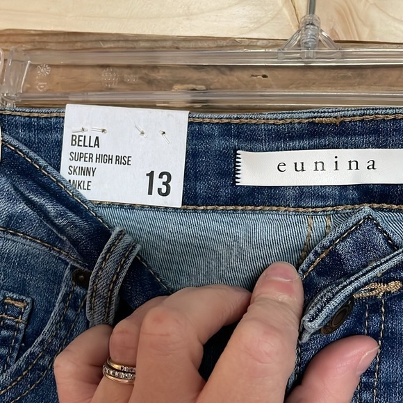 Eunina Bella super high rise skinny ankle size 13 medium wash distressed jean - Picture 4 of 14